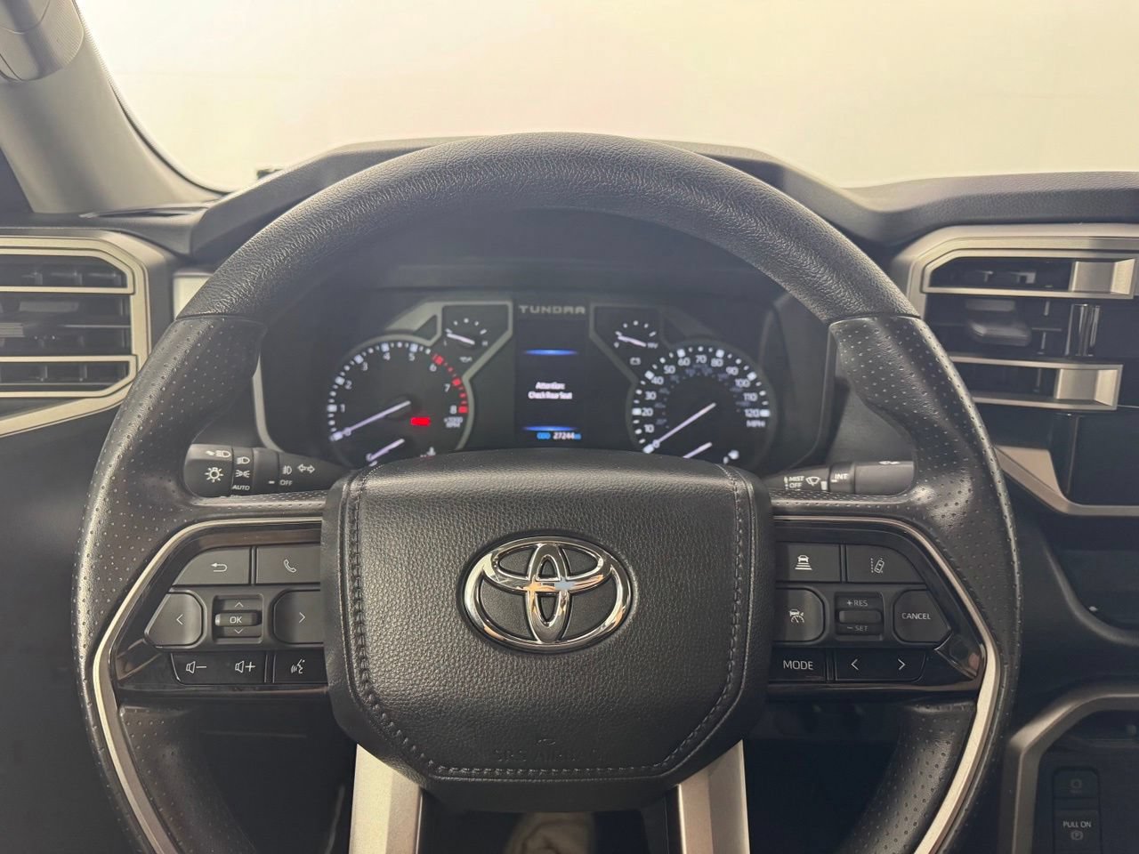 Used 2023 Toyota Tundra SR5 w/ SR5 Convenience Package AWD/4WD image 15