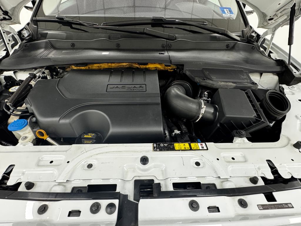 Used 2020 Jaguar E-PACE image 31