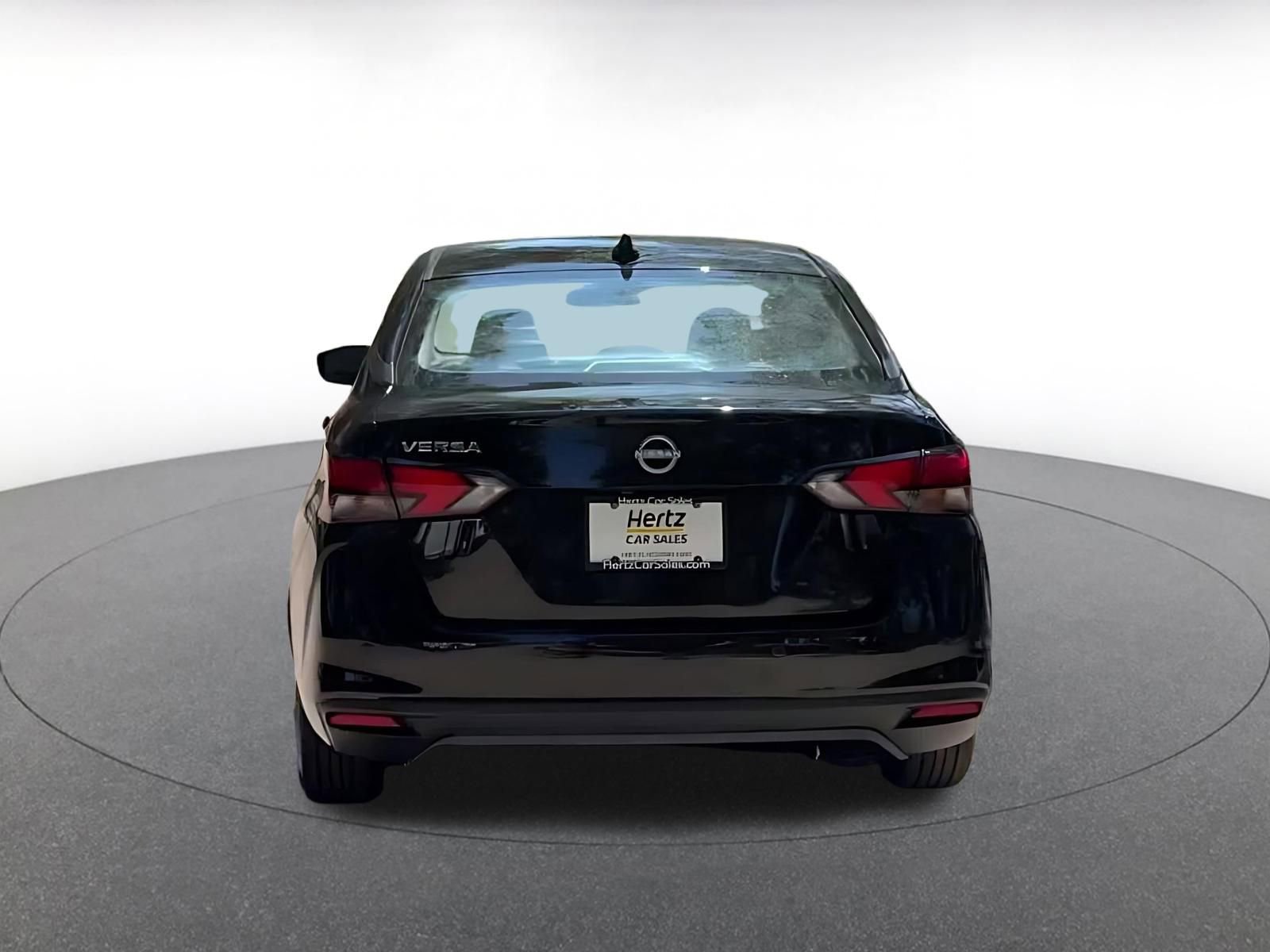 Used 2025 Nissan Versa SV FWD image 12