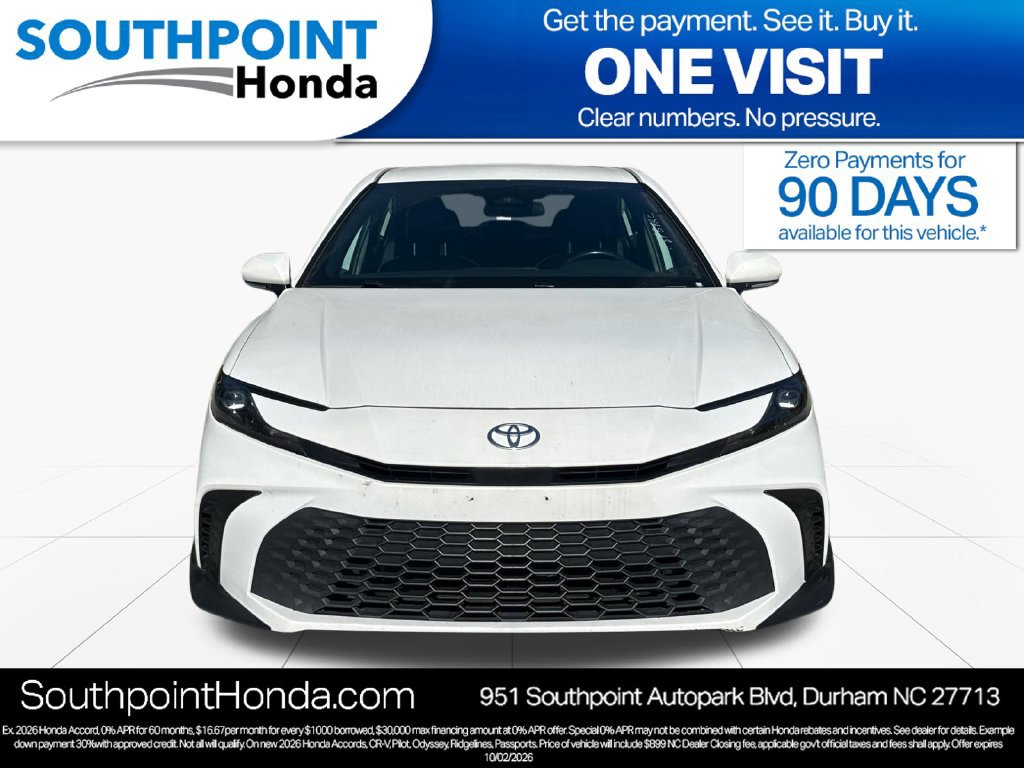 Used 2025 Toyota Camry SE FWD image 2