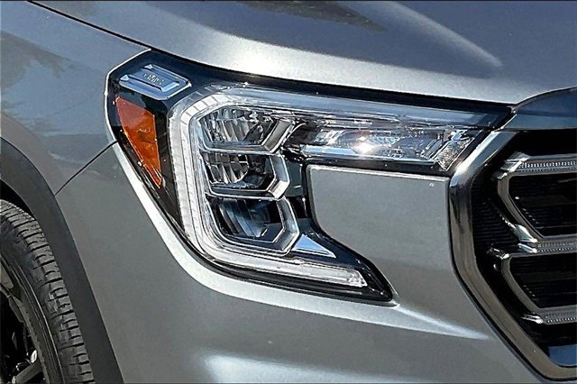 Used 2023 GMC Terrain AT4 w/ LPO, Floor Liner Package image 26