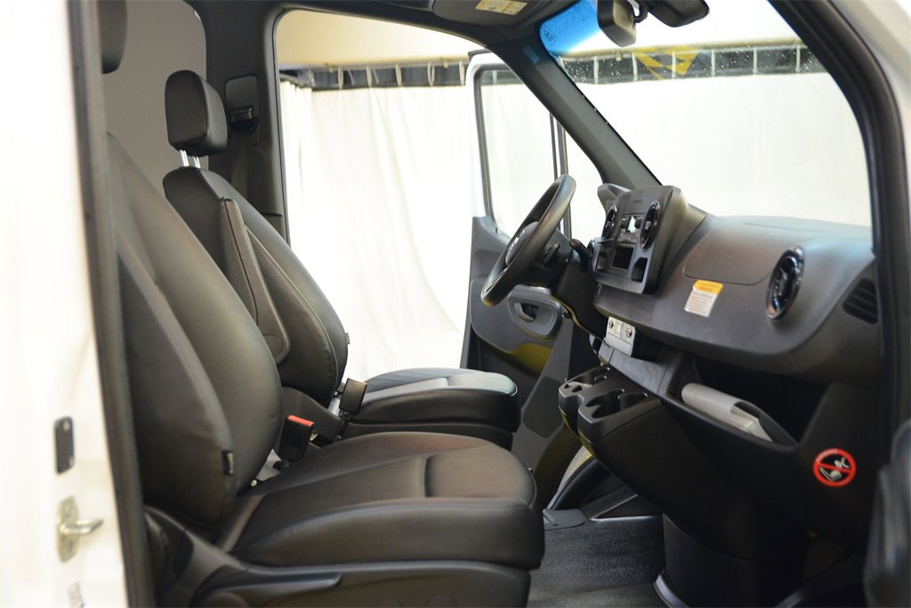 Used 2022 Mercedes-Benz Sprinter 144 Cargo image 29