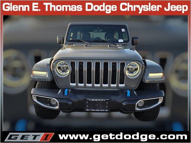 Certified 2022 Jeep Wrangler Unlimited Sahara AWD/4WD image 2