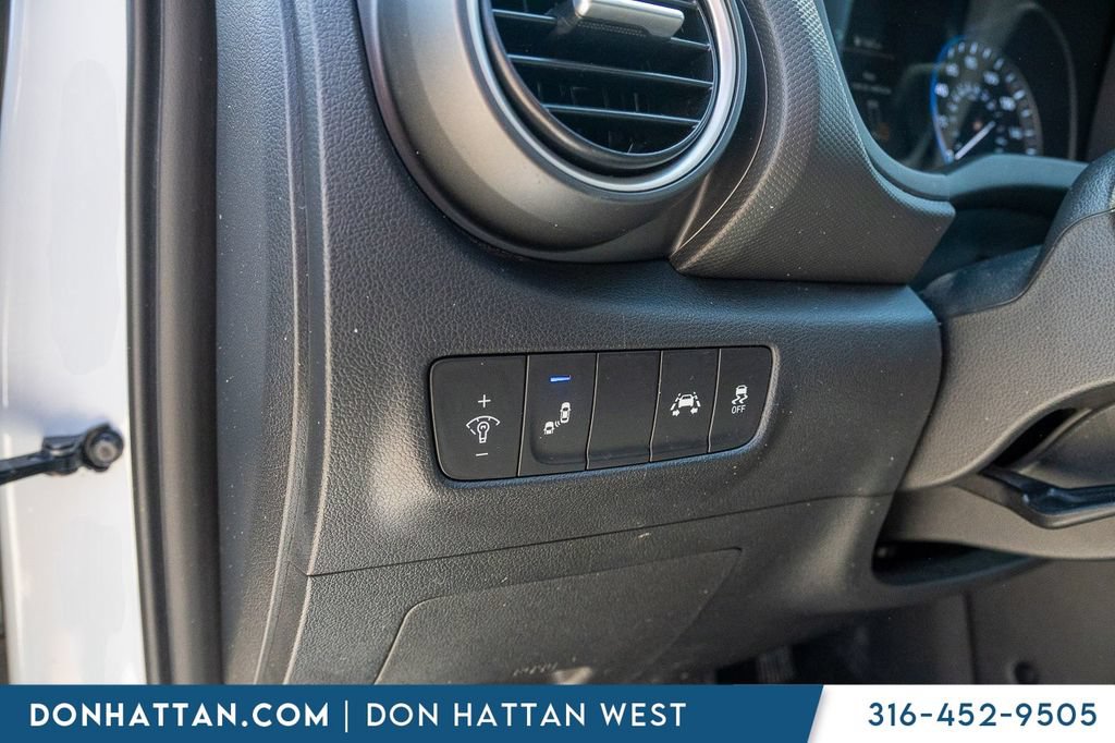 Used 2021 Hyundai Kona SEL Plus FWD image 19