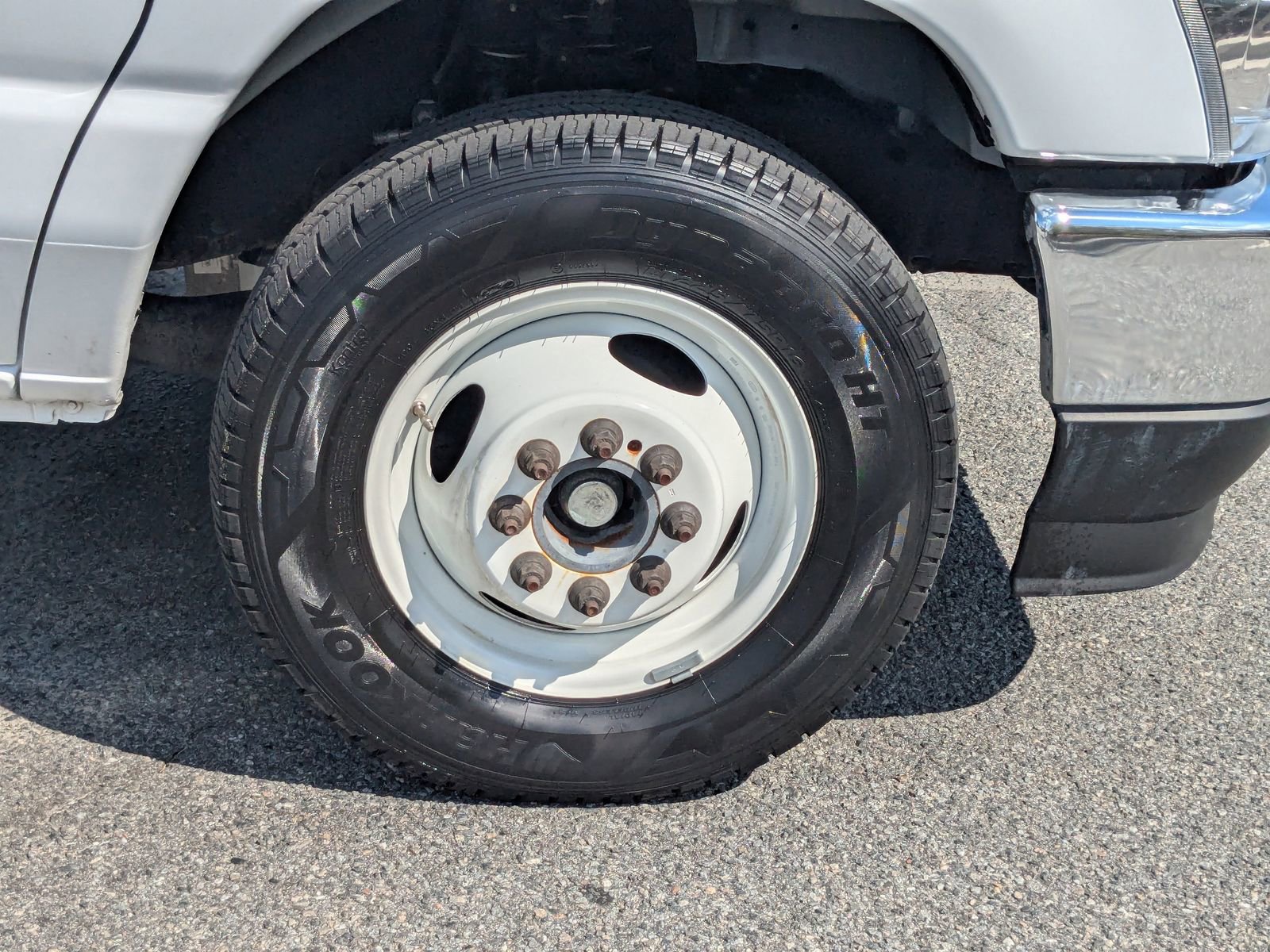 Certified 2024 Ford E-350 and Econoline 350 Super Duty w/ Power Windows & Locks Group image 13