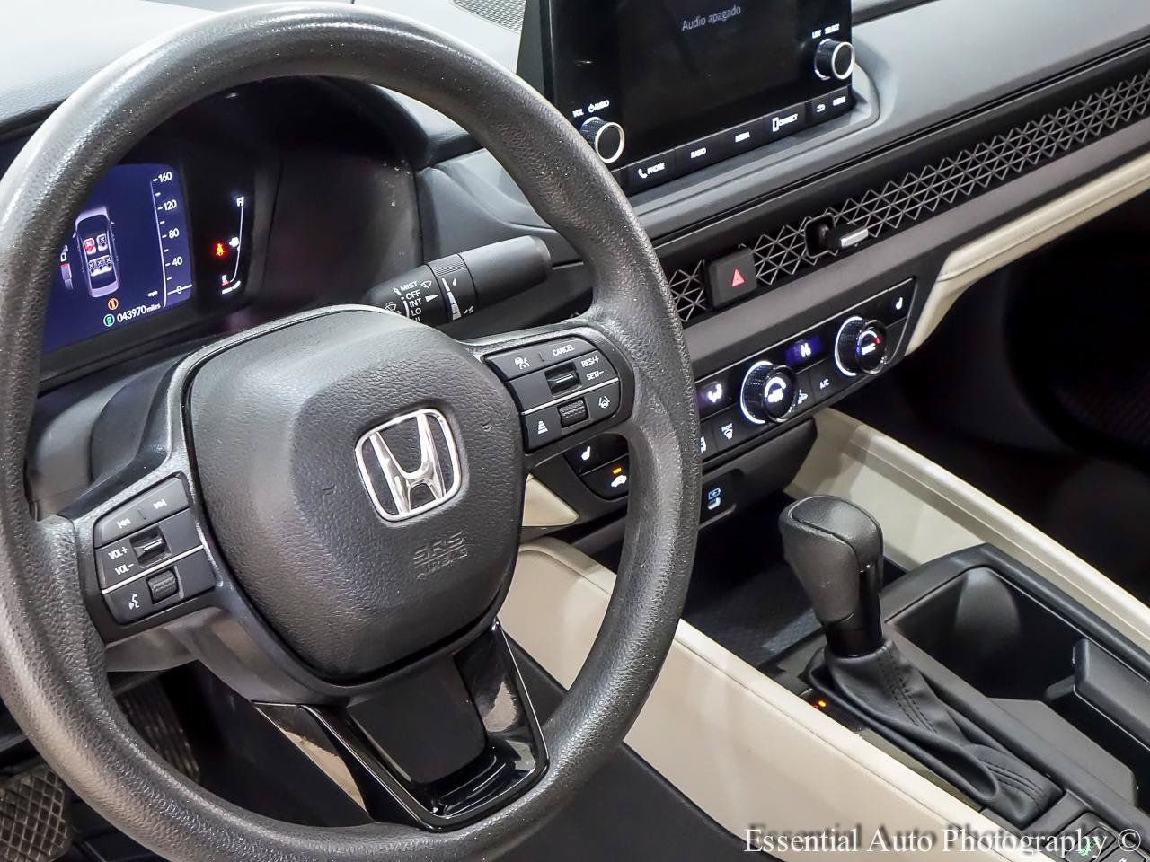 Used 2025 Honda Accord SE image 15