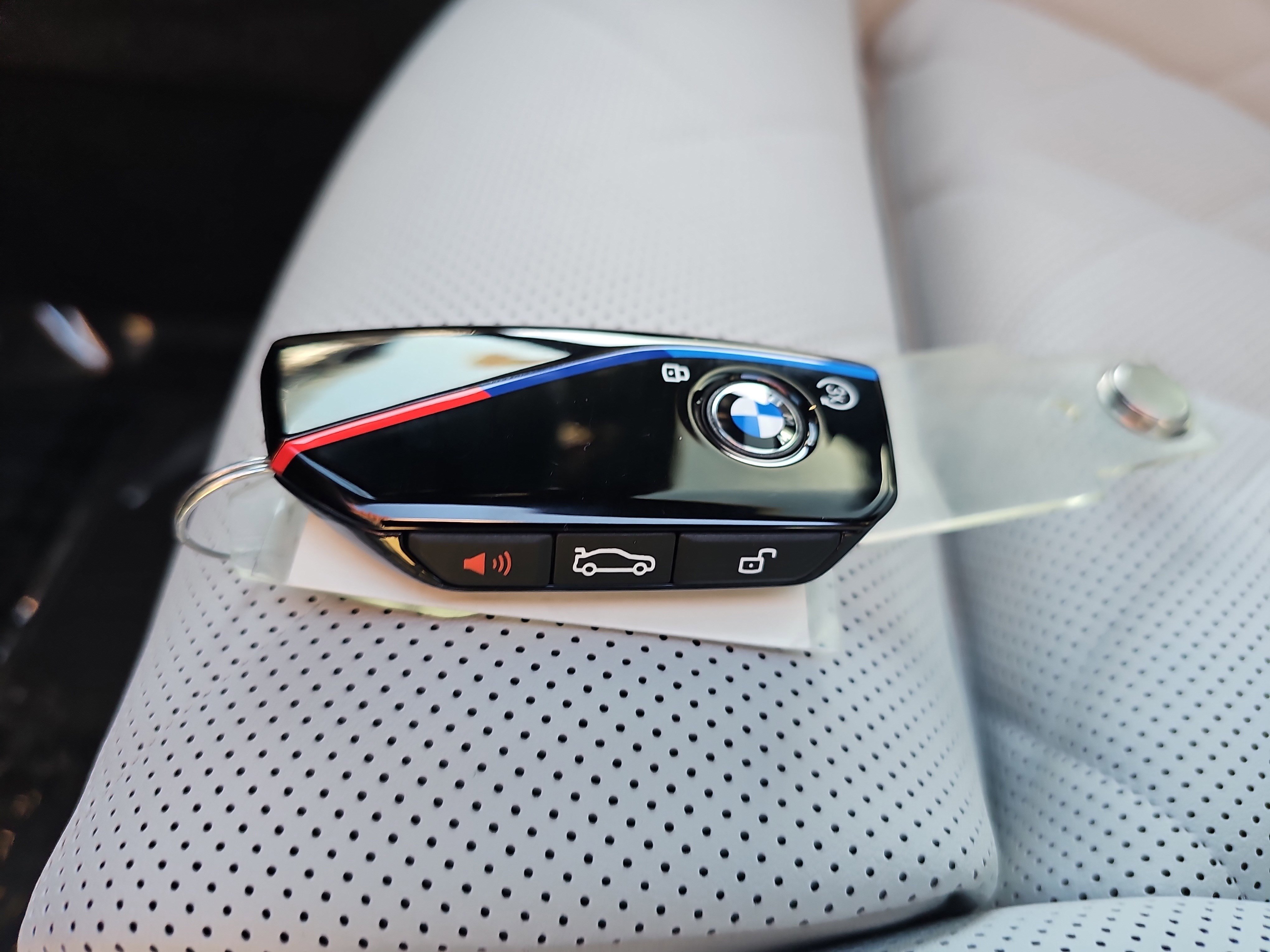 New 2026 BMW X6 M60i image 37
