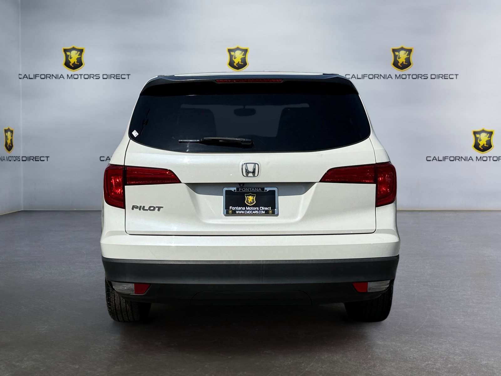 Used 2017 Honda Pilot LX image 4