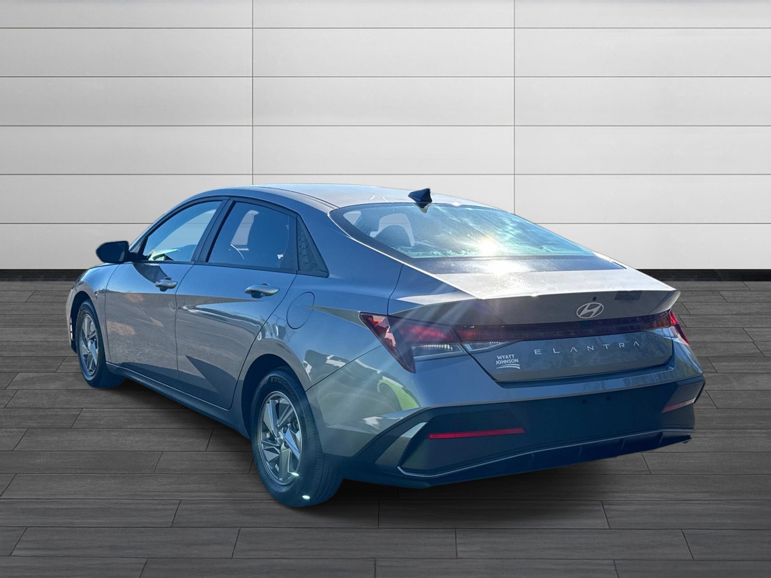 Used 2024 Hyundai Elantra SE FWD image 7