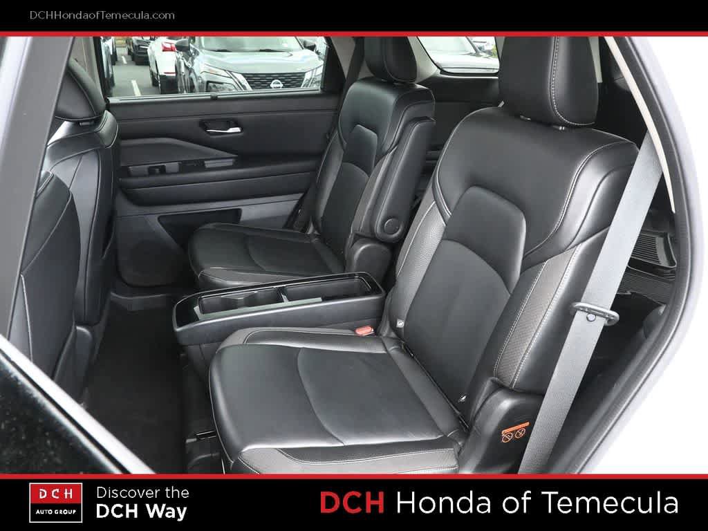 Used 2022 Nissan Pathfinder SL w/ SL Premium Package FWD image 19