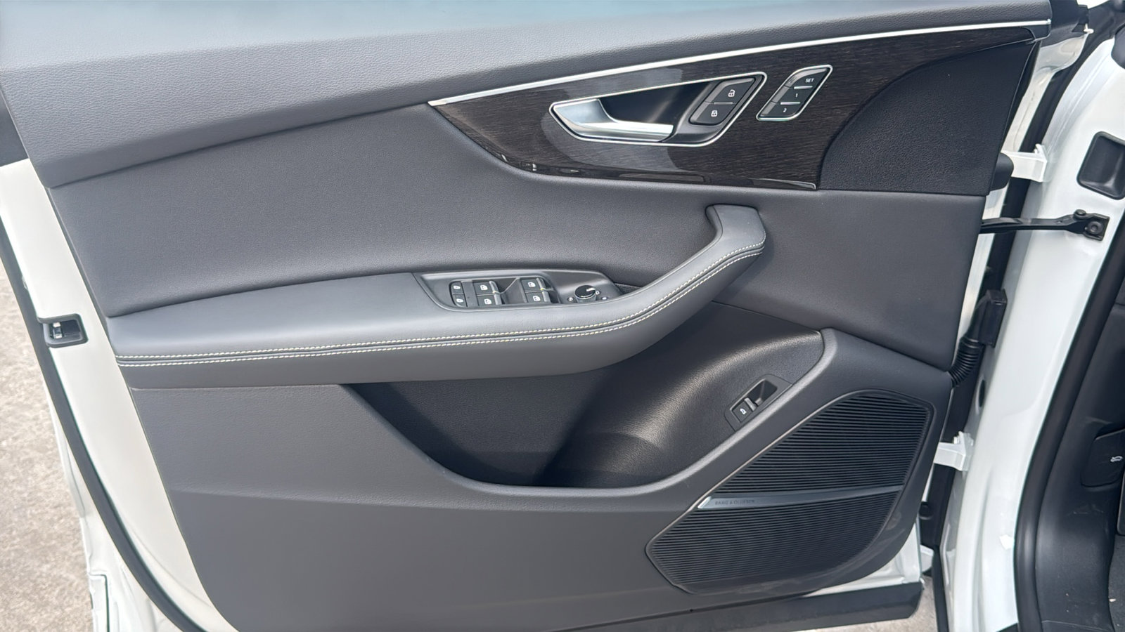 New 2026 Audi Q8 Premium Plus image 12