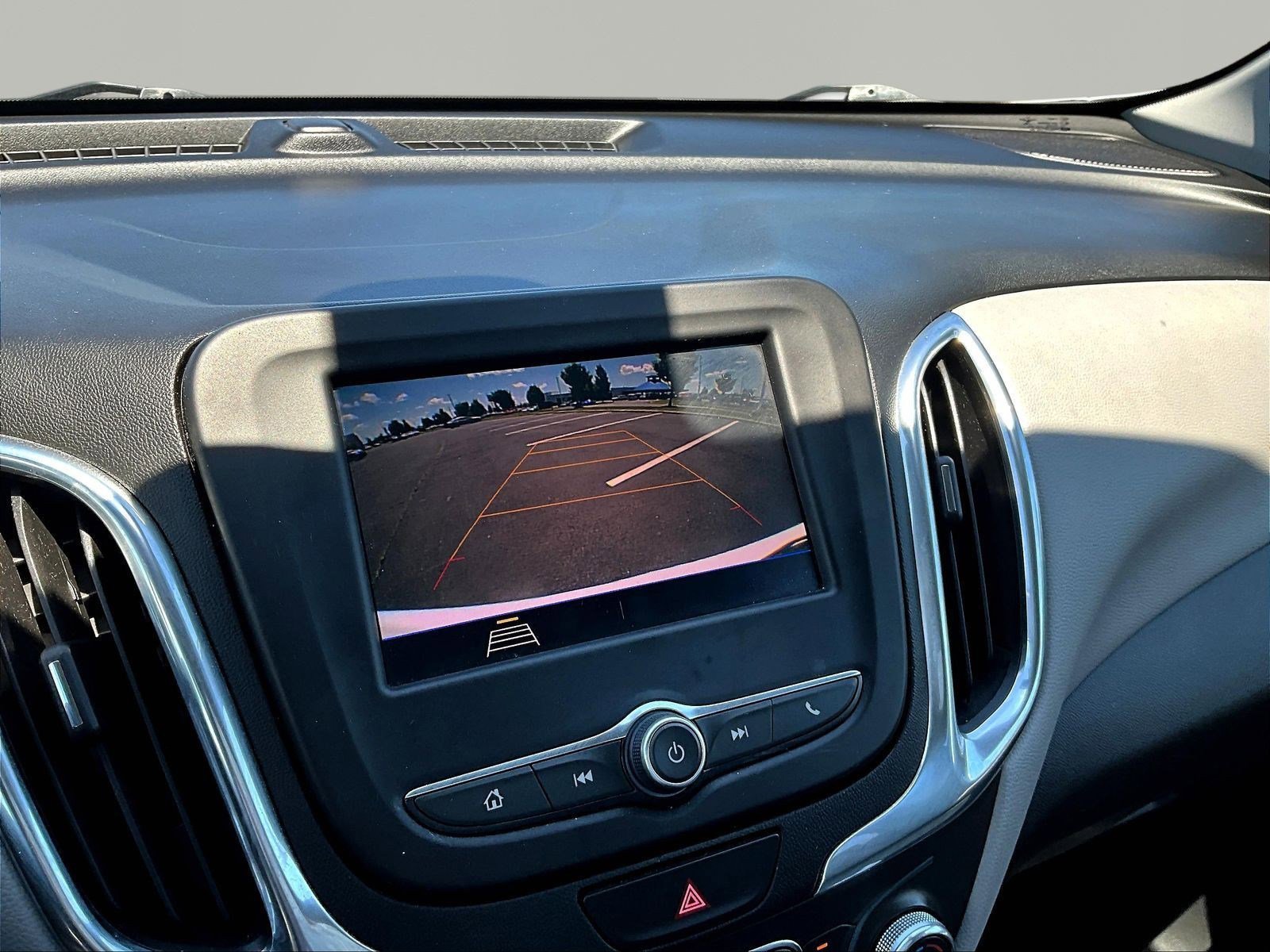 Used 2021 Chevrolet Equinox LS w/ LS Convenience Package FWD image 14