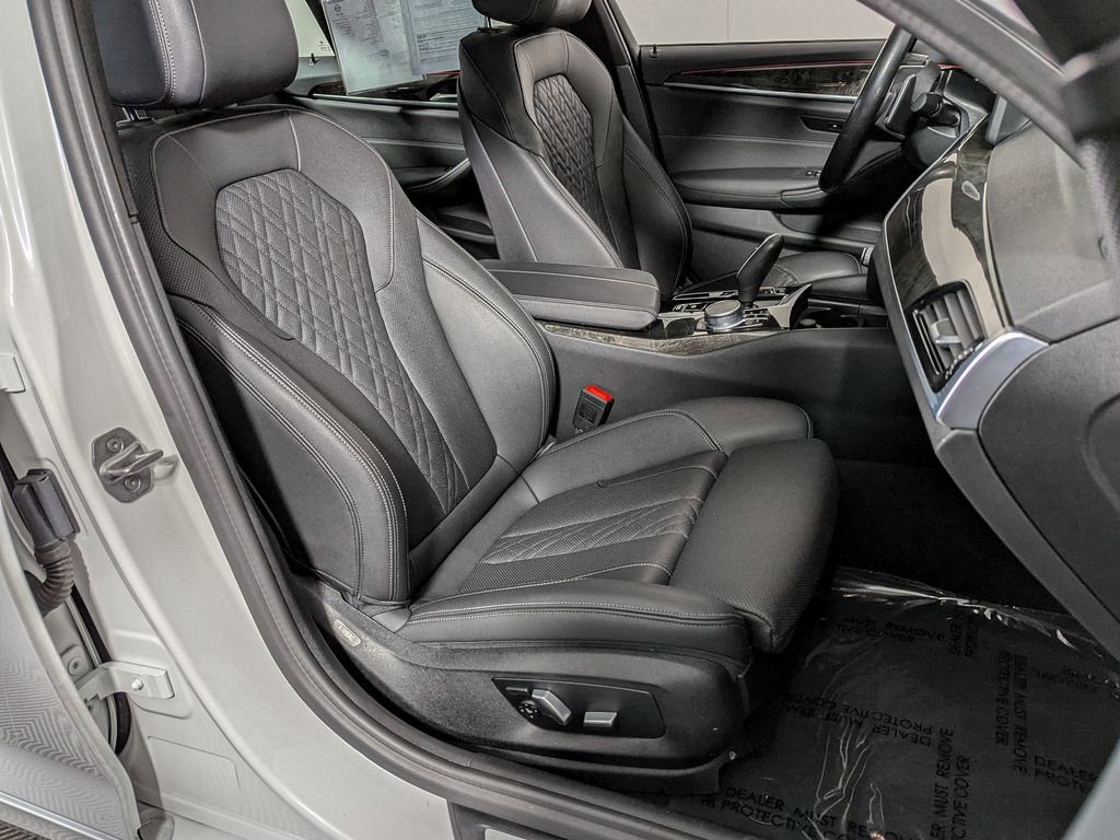 Used 2021 BMW 530i xDrive w/ Convenience Package image 24