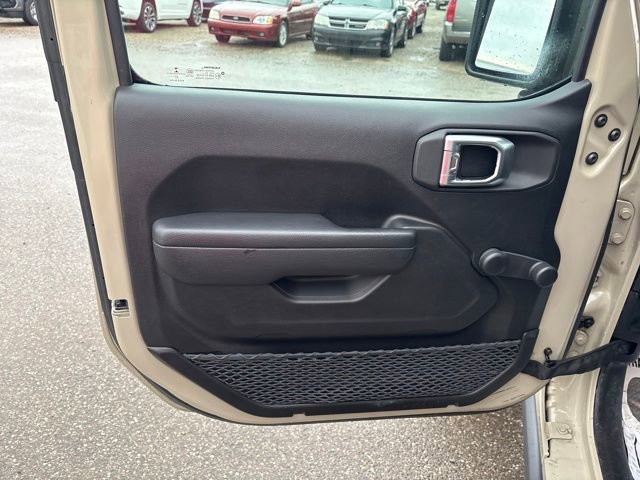 Used 2022 Jeep Wrangler Unlimited Willys image 7