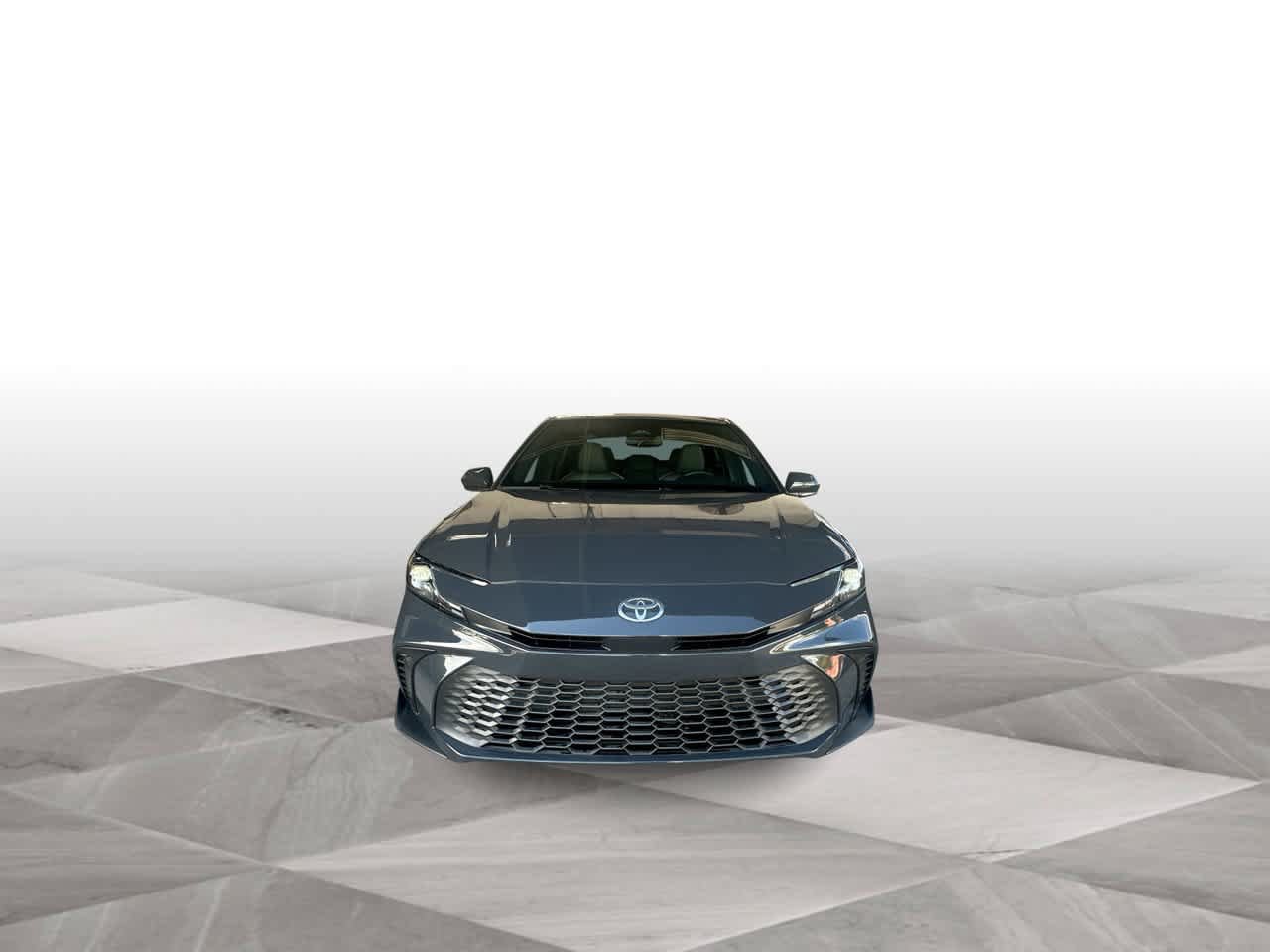 Used 2025 Toyota Camry SE FWD image 3