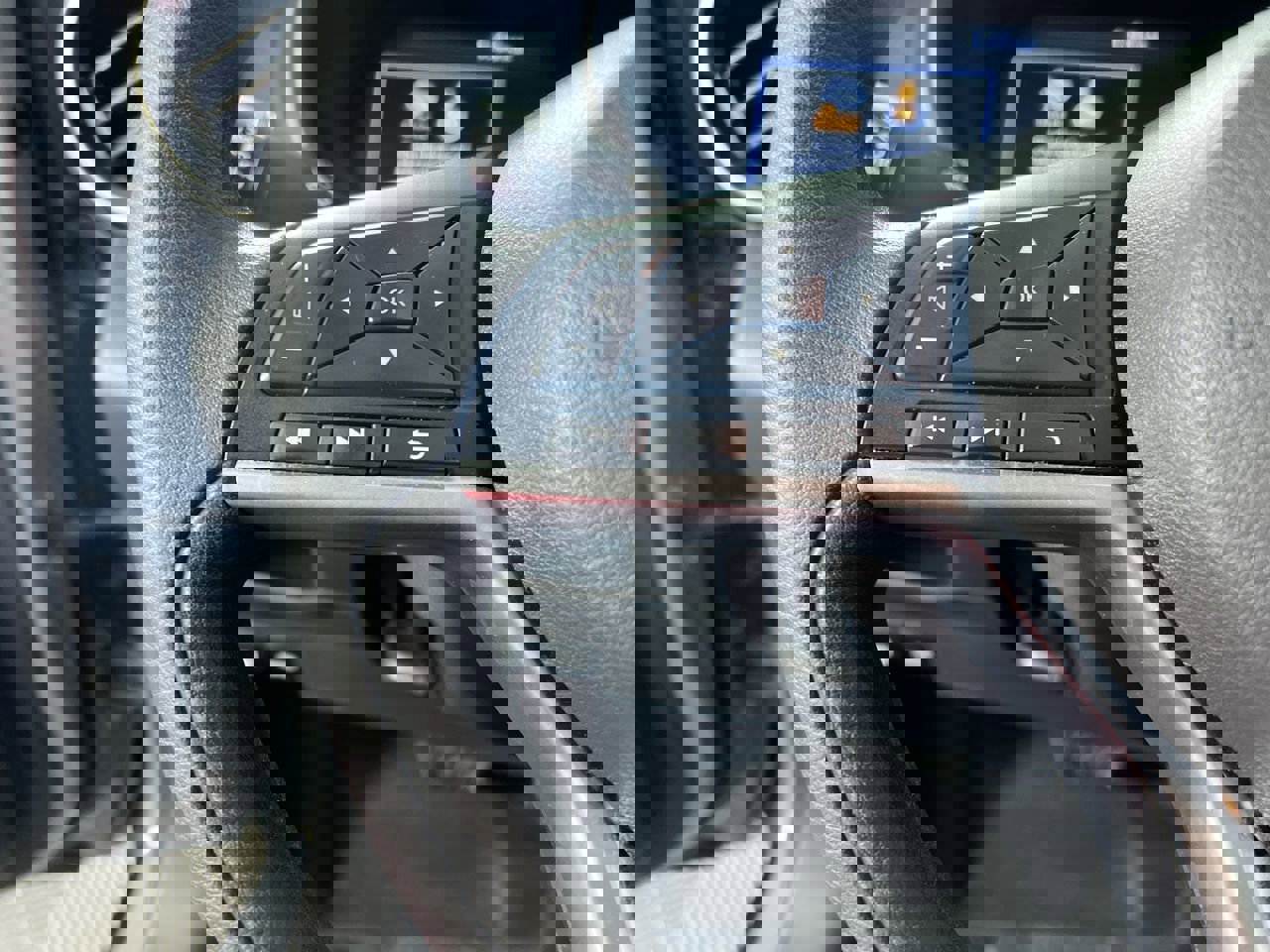 Used 2021 Nissan Kicks SV image 16