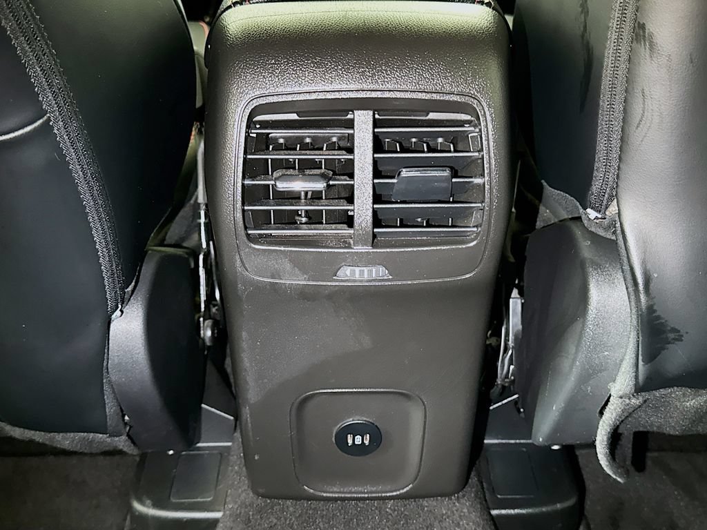 Used 2025 Ford Escape ST-Line AWD/4WD image 21