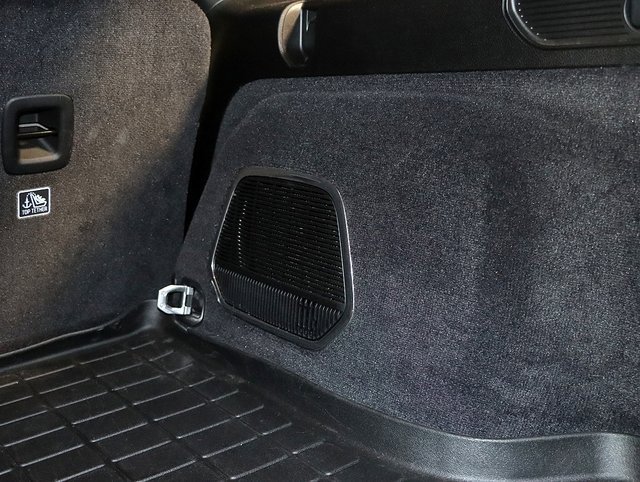 Used 2022 Jeep Grand Cherokee Overland w/ Luxury Tech Group IV image 31