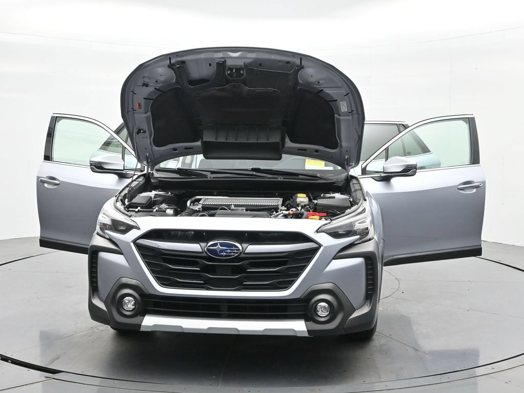 Used 2024 Subaru Outback Touring XT AWD/4WD image 39