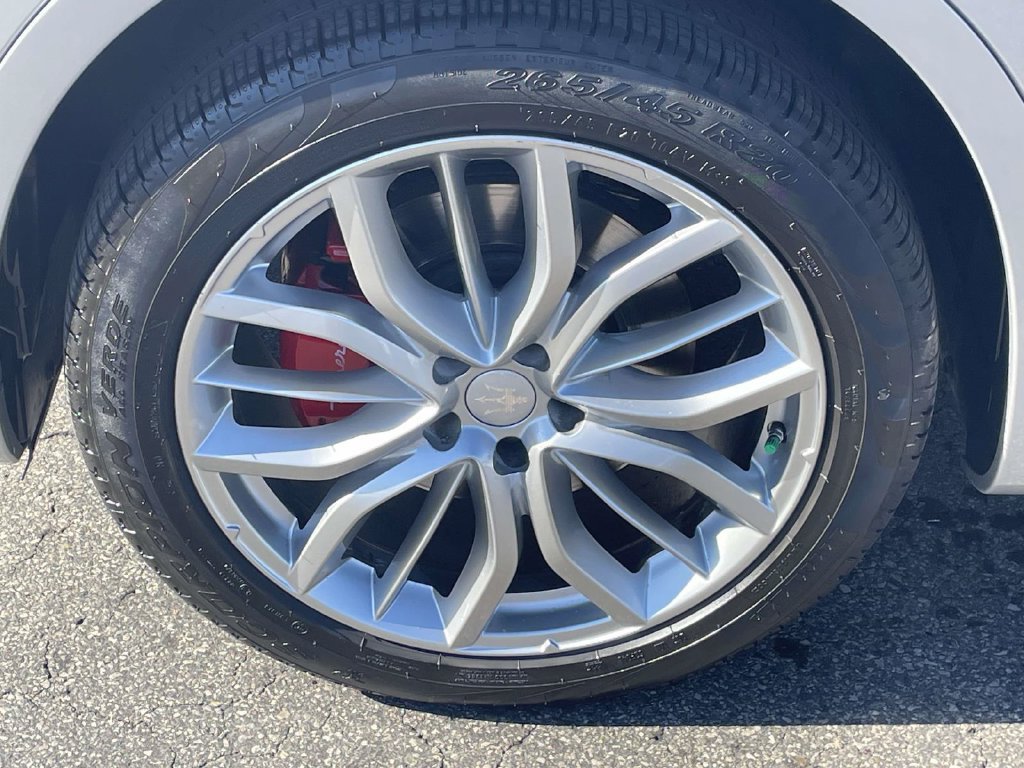 Used 2017 Maserati Levante w/ Sport Package AWD/4WD image 8