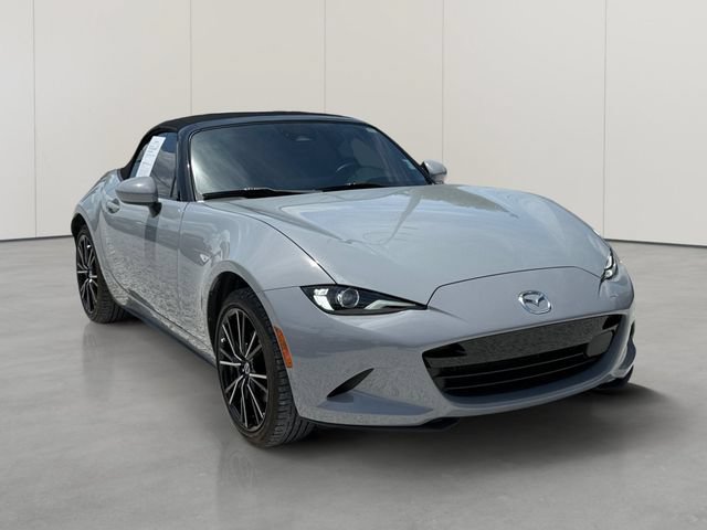 Used 2024 MAZDA MX-5 Miata Grand Touring RWD image 8