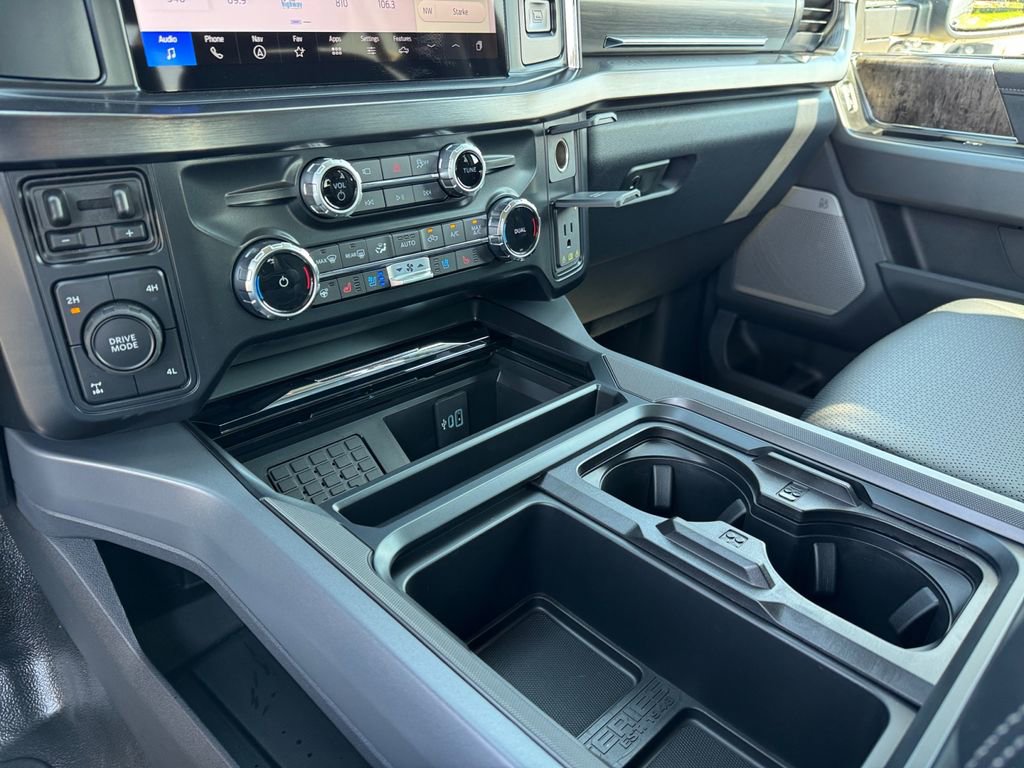 New 2026 Ford F250 Lariat image 31