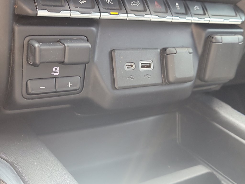 Used 2021 Chevrolet Silverado 1500 LT Trail Boss w/ Convenience Package II AWD/4WD image 24