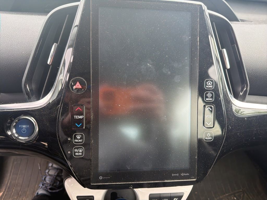 Used 2017 Toyota Prius Prime Premium FWD image 11