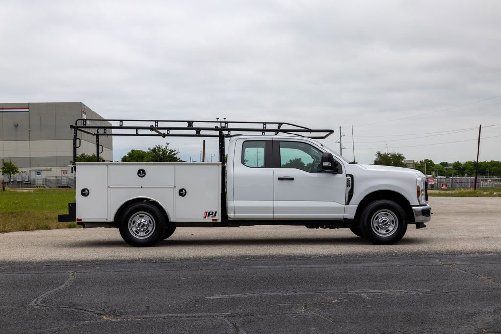 Used 2024 Ford F250 XL w/ XL Chrome Package RWD image 8