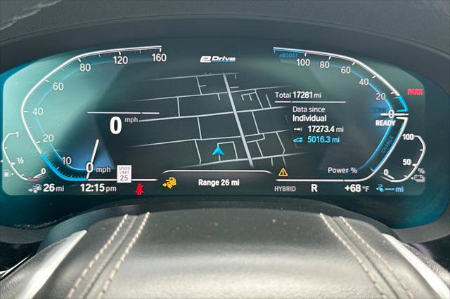 Used 2023 BMW 530e w/ Premium Package image 23