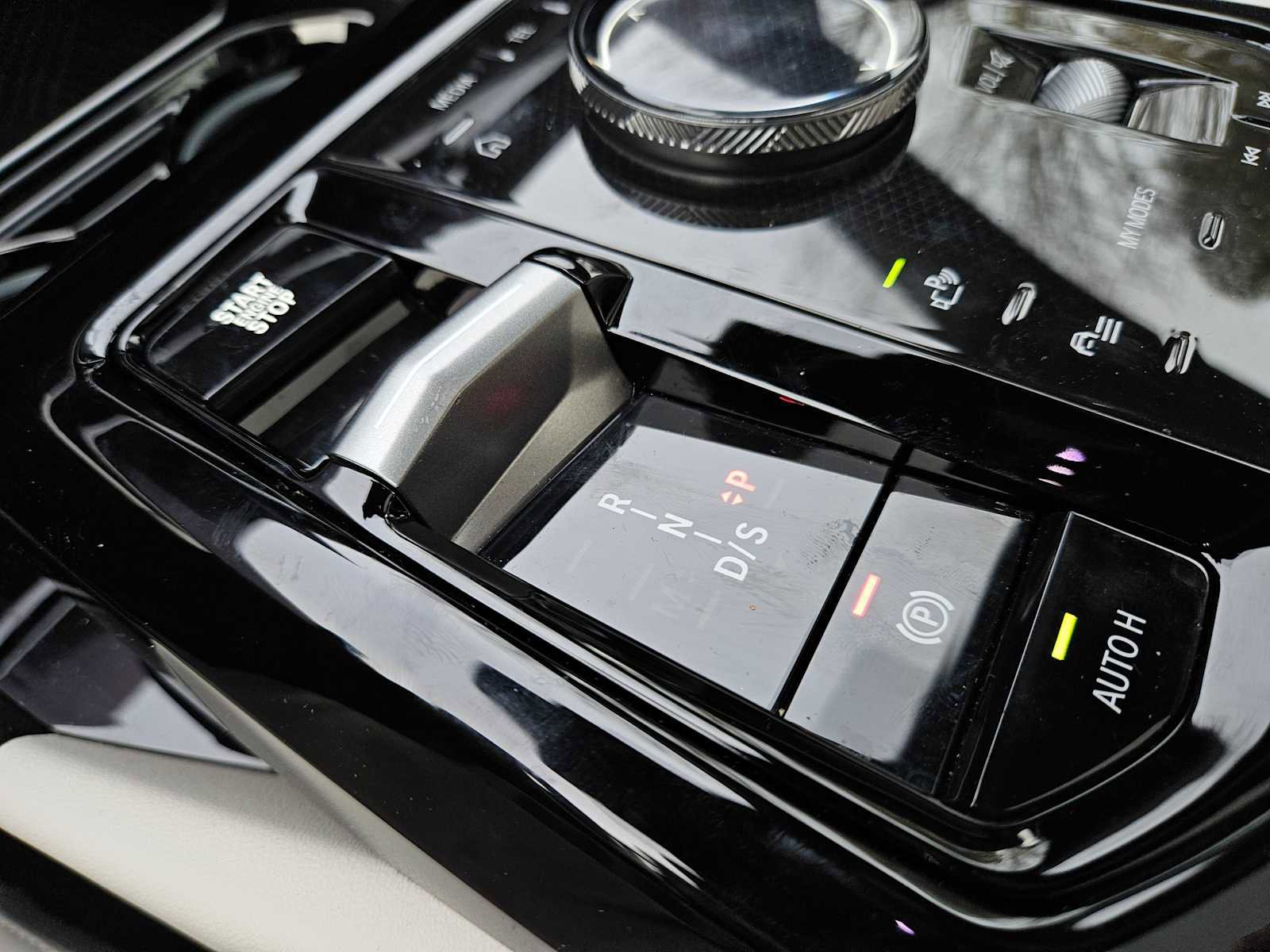 Used 2024 BMW 530i xDrive w/ Convenience Package image 62