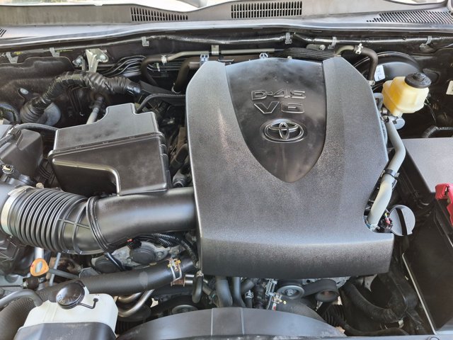 Used 2018 Toyota Tacoma SR5 RWD image 21