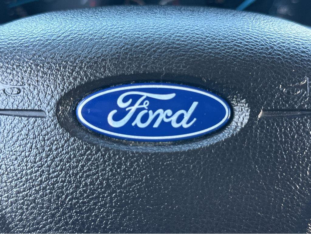 Used 2015 Ford Transit Connect XL FWD image 22