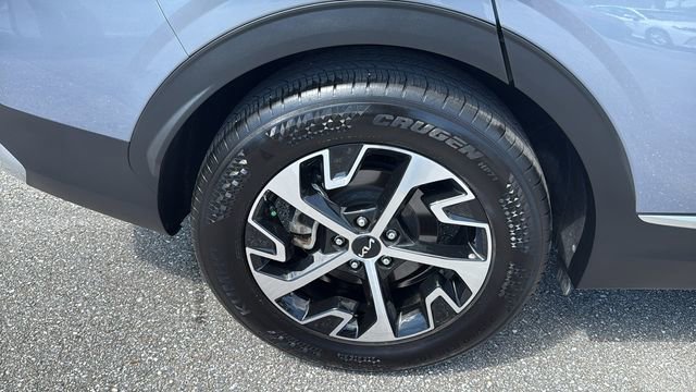 Used 2025 Kia Sportage EX FWD image 11