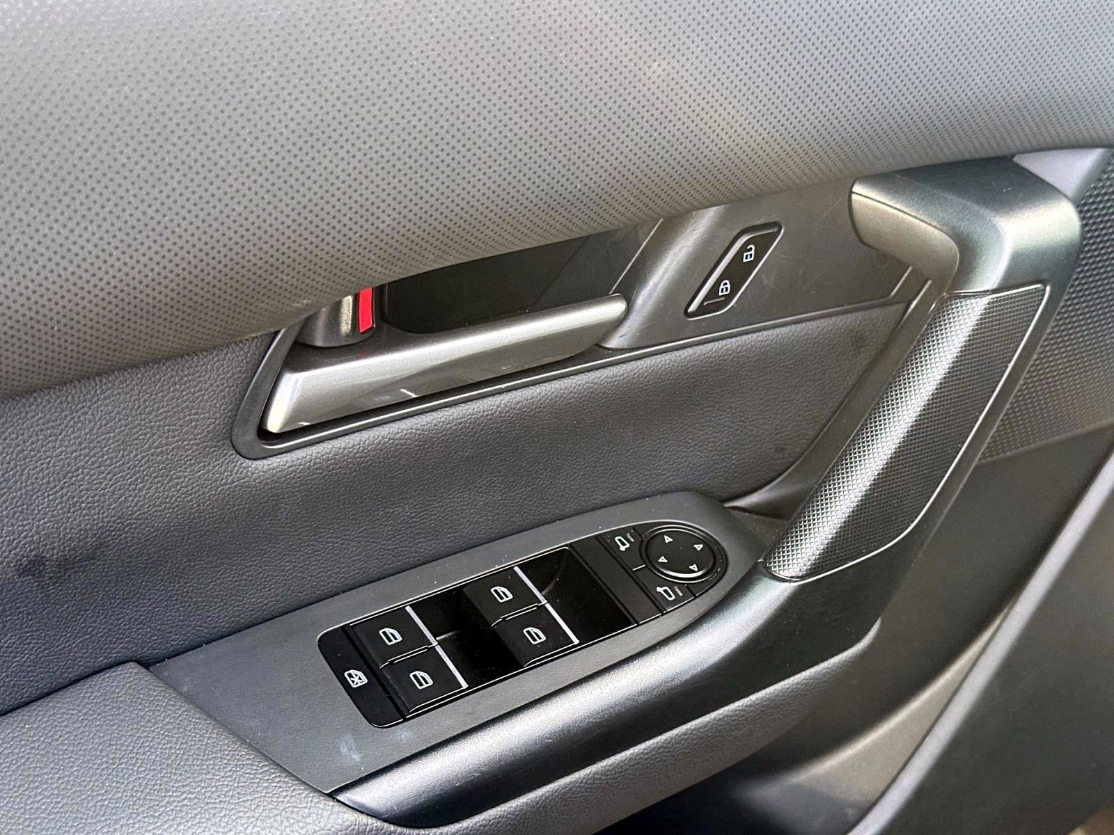 Used 2025 MAZDA CX-50 AWD 2.5 S w/ Weather Package image 17