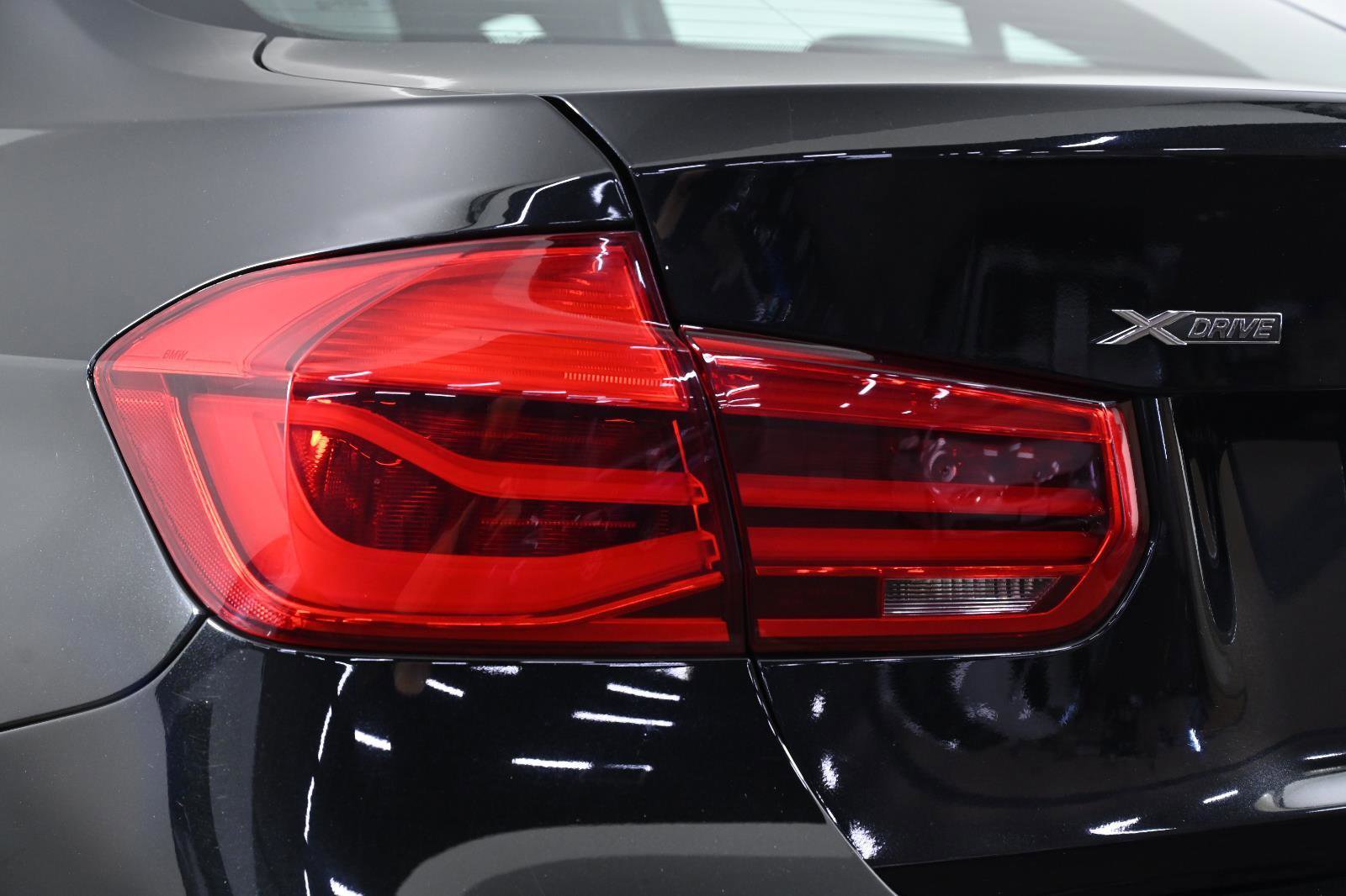 Used 2017 BMW 330i xDrive 330i xDrive image 6