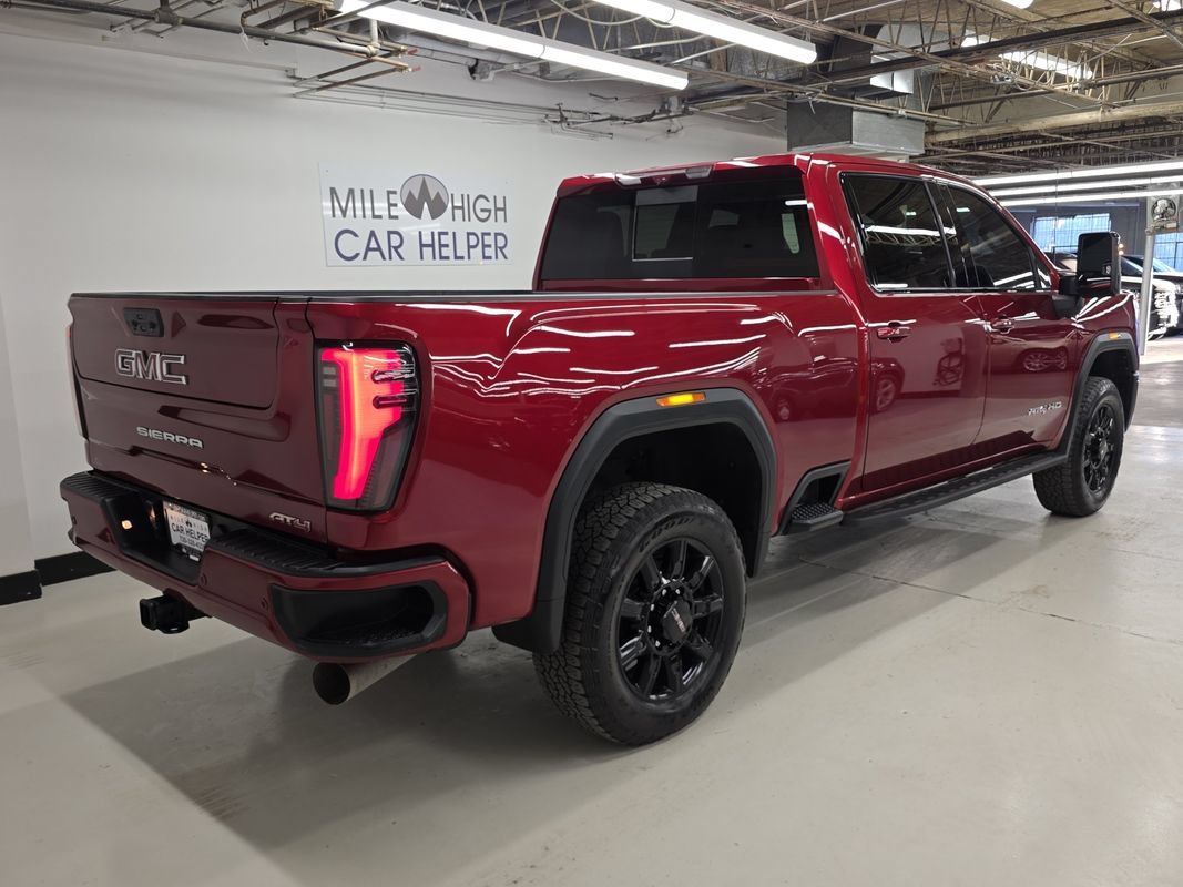 Used 2025 GMC Sierra 2500 AT4 w/ AT4 Premium Plus Package AWD/4WD image 7