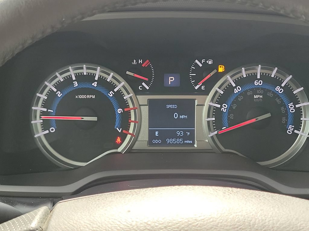 Used 2016 Toyota 4Runner SR5 AWD/4WD image 13