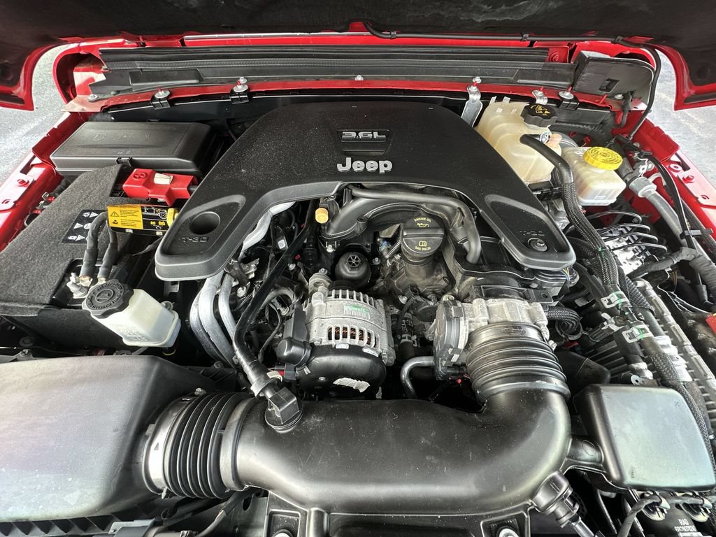 Used 2021 Jeep Wrangler Unlimited Sport AWD/4WD image 25