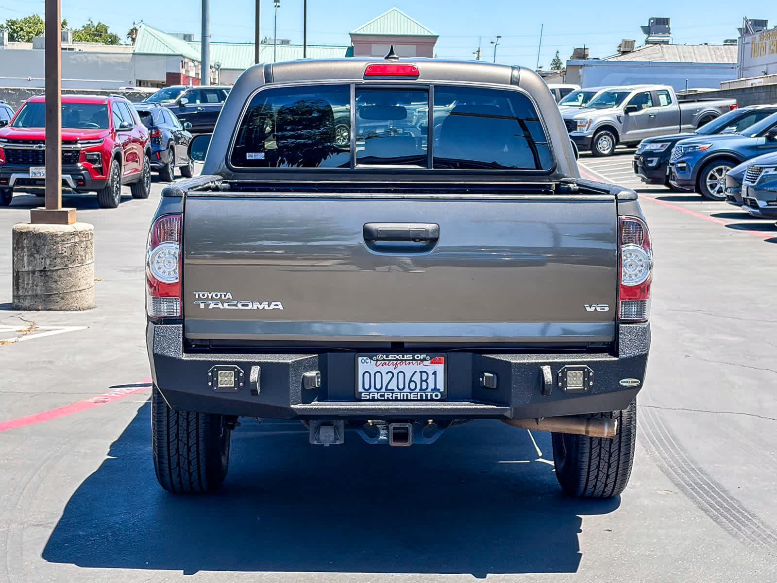 Used 2012 Toyota Tacoma 4x4 Double Cab w/ TRD Off-Road Pkg image 4