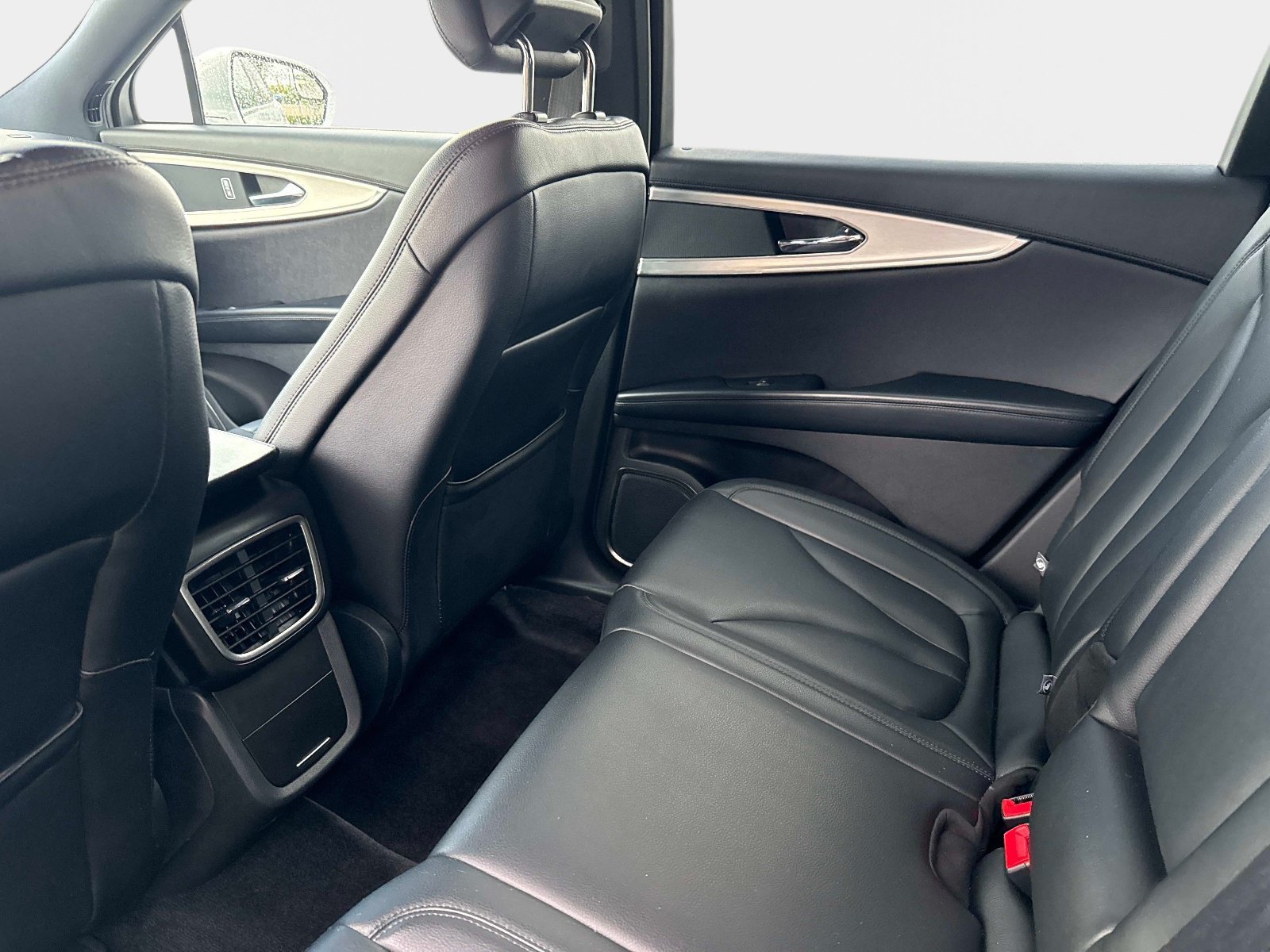 Used 2016 Lincoln MKX Premiere FWD image 14