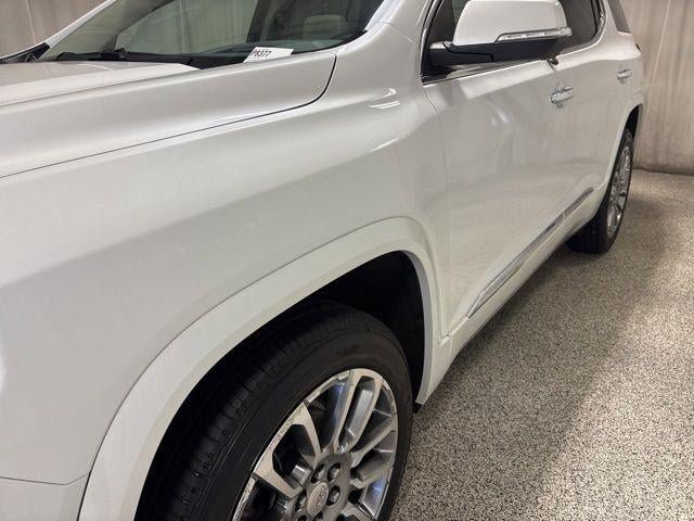 Used 2023 GMC Acadia Denali w/ Denali Ultimate Package AWD/4WD image 12