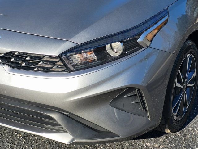 Used 2023 Kia Forte LXS image 7