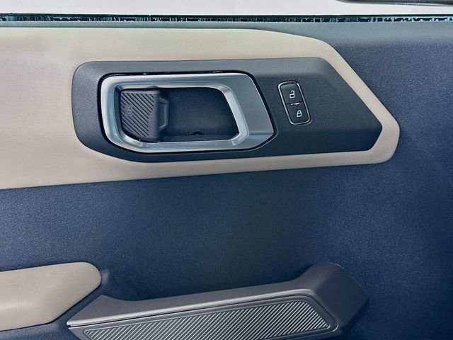 Used 2023 Ford Bronco Wildtrak image 18