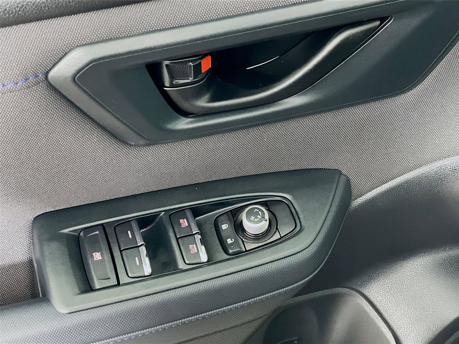 Certified 2025 Subaru Forester Premium AWD/4WD image 22