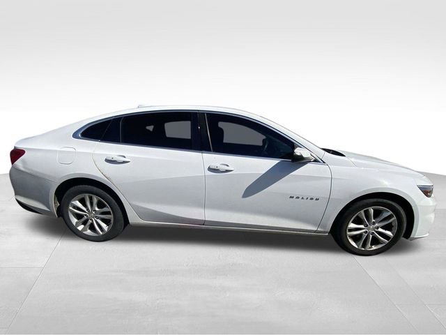 Used 2016 Chevrolet Malibu LT image 12