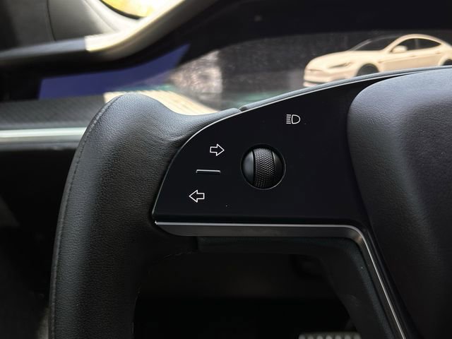 Used 2021 Tesla Model S Plaid image 13