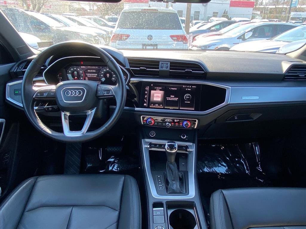 Used 2024 Audi Q3 2.0T Premium Plus image 11