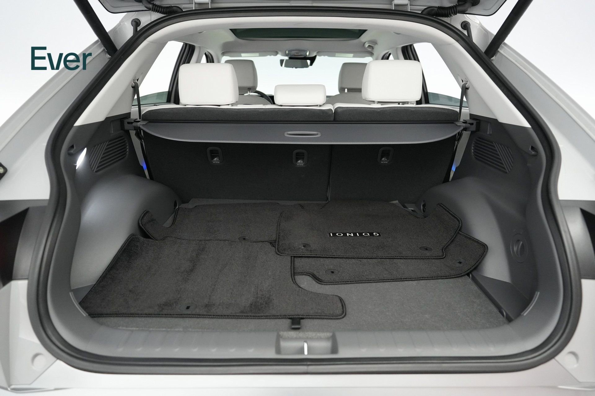 Used 2025 Hyundai Ioniq 5 Limited image 22