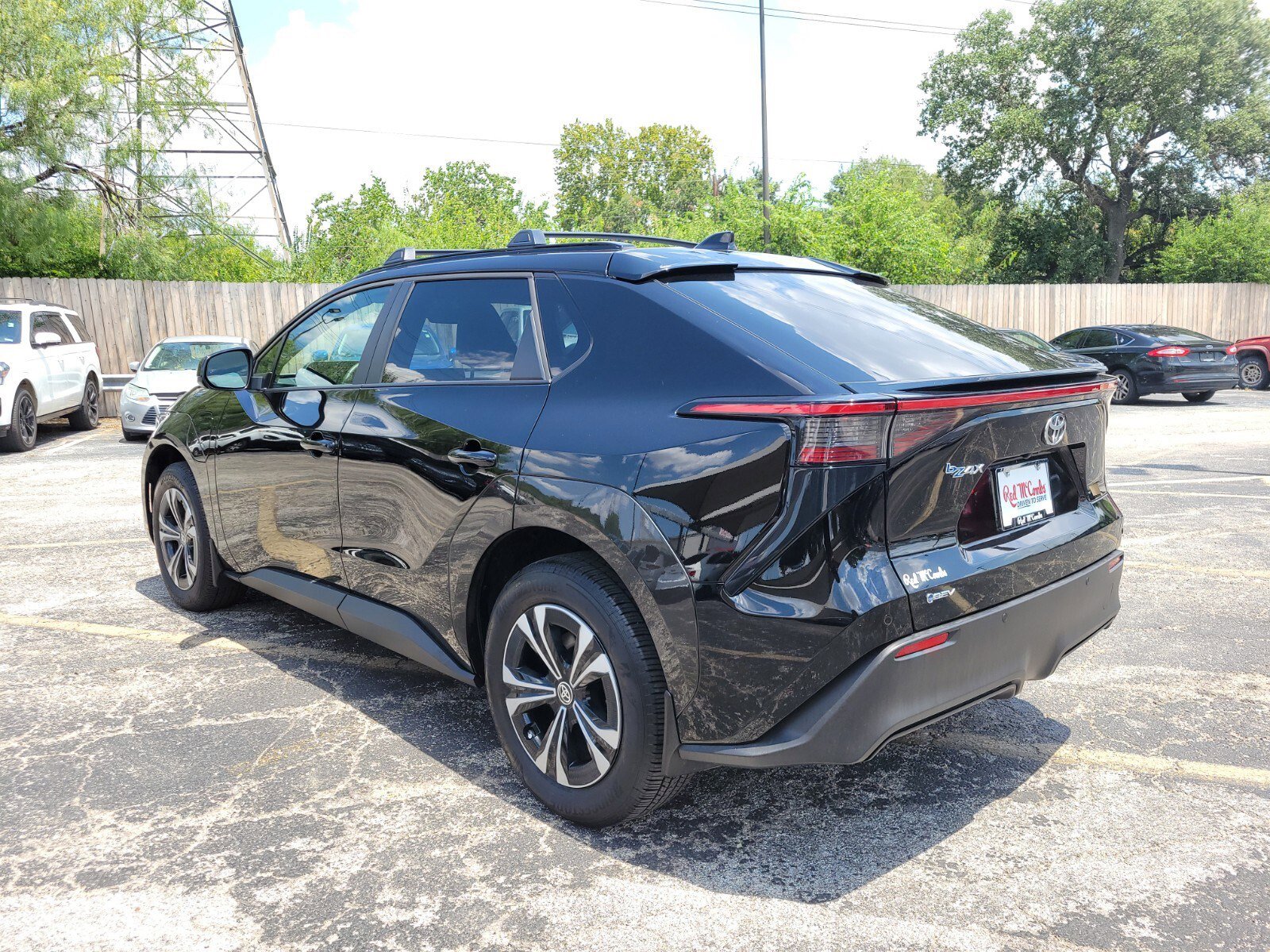 Used 2025 Toyota bZ4X FWD image 5